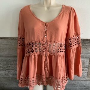 Entro boho top with bell sleeves and open weave lace detail size Medium